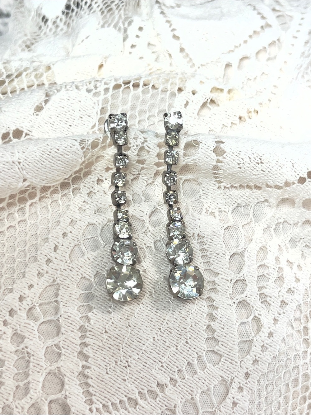 Rhinestone drop earrings vintage